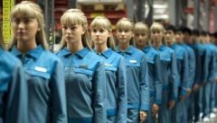 其新姿态和仿照能力超出人的想象力